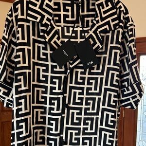 Men's Balmain monogram Monochrome pajama Shirt. Size 43